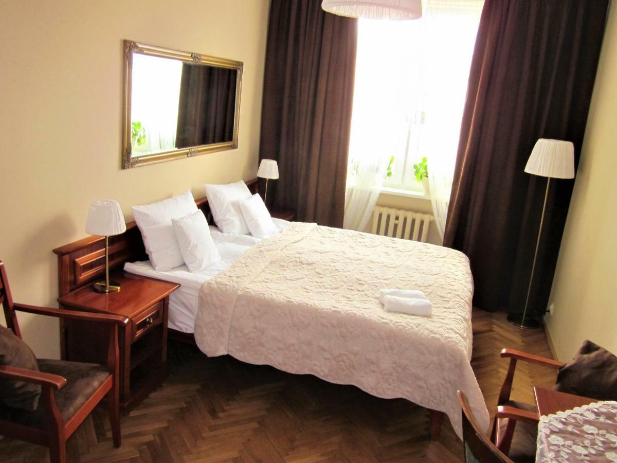Centrum, 700M Do Plazy - 2 Sypialnie, Salon, Balkon, Bezplatny Parking, Gdynia Exterior foto